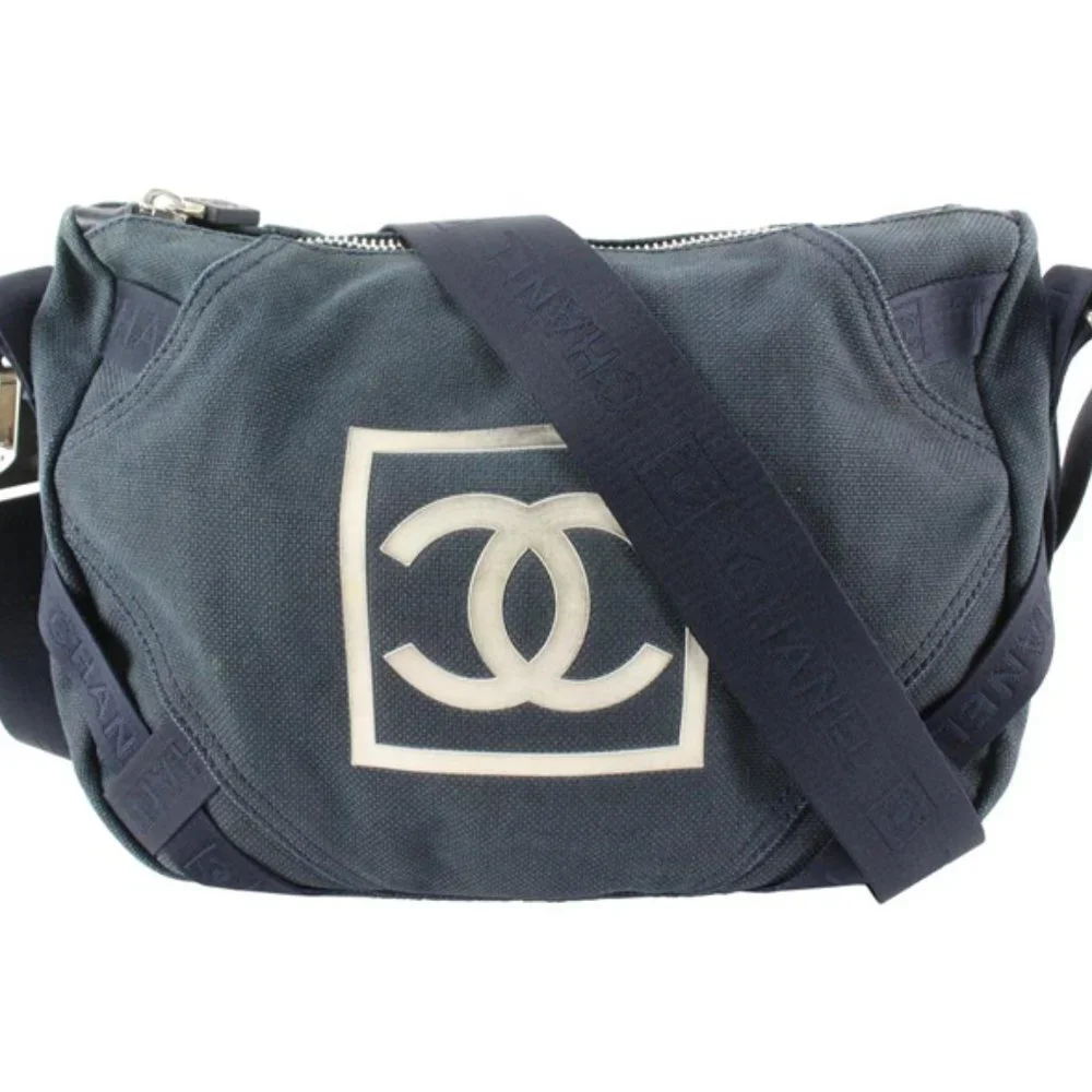 Chanel Navy CC Logo Sports Messenger Crossbody 56cc76s